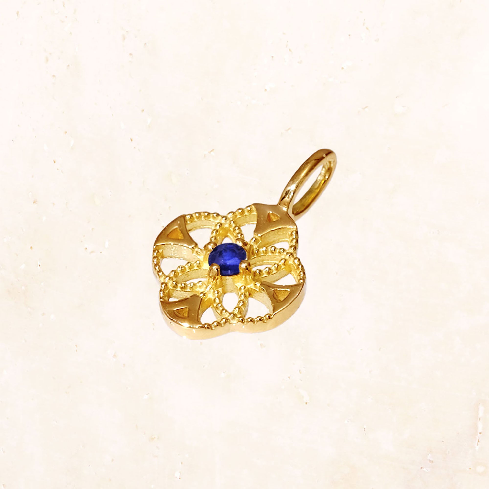 18K Gold Lace Flower Birthstone Charm (Sapphire)