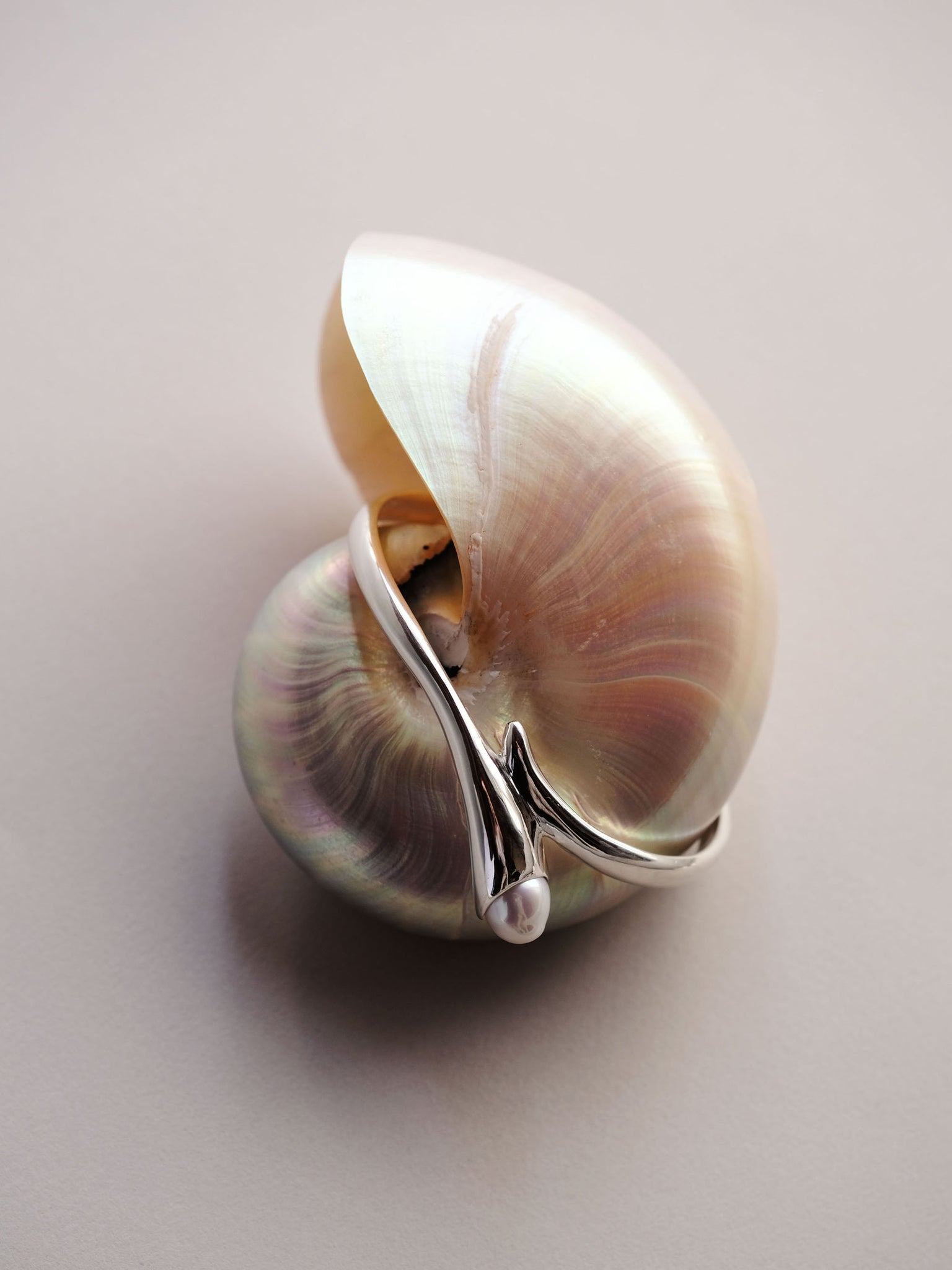 SILVER Calla Echo Pearl Bangle