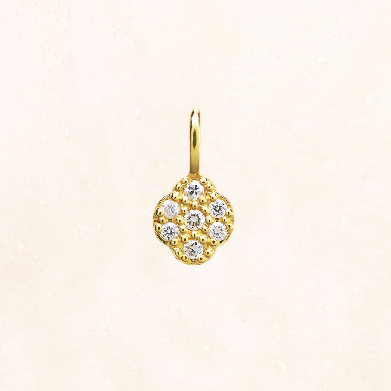 18K Yellow Gold Clover Flower Oval Diamond Charm