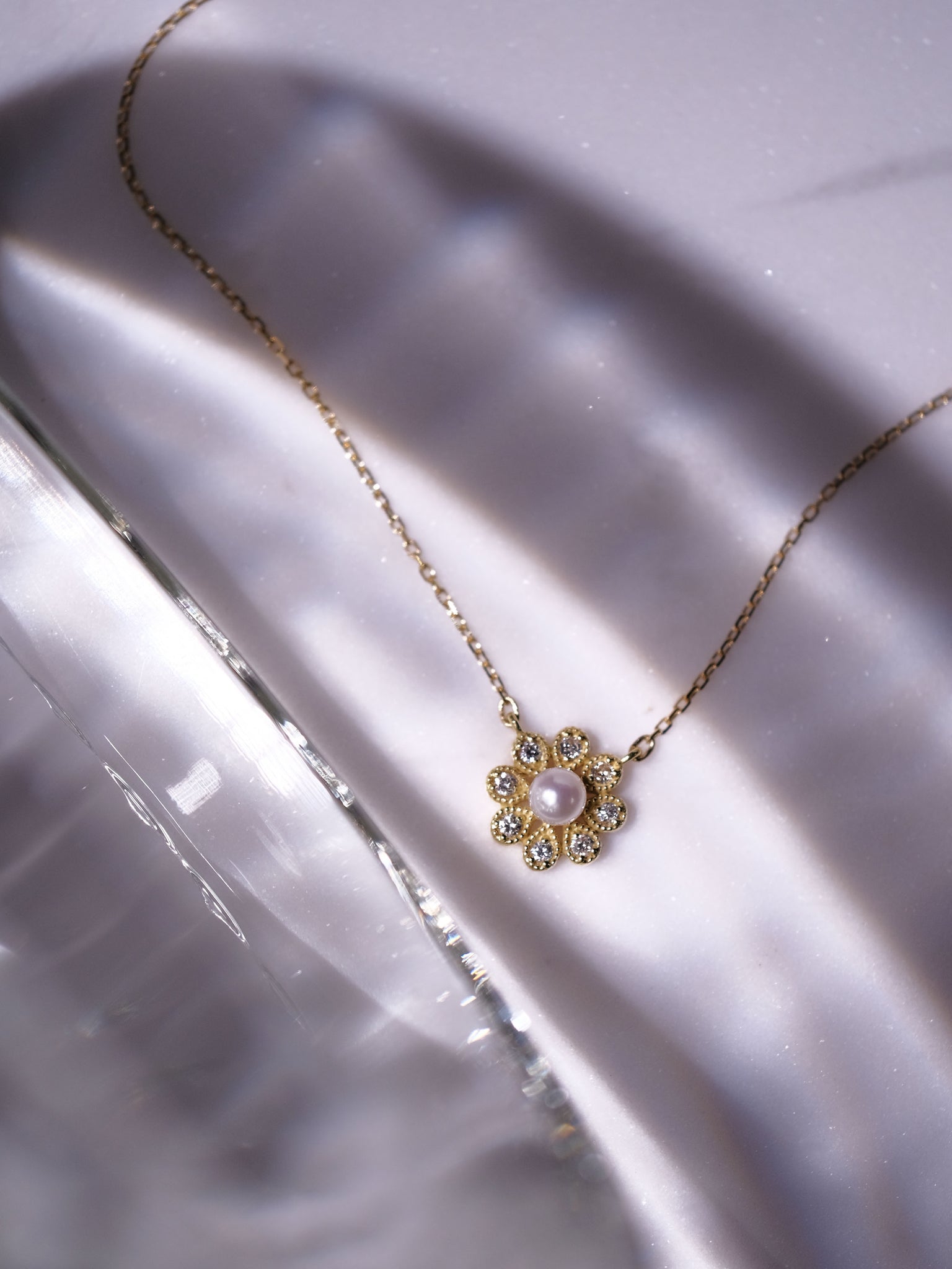 18K Gold Daisy Necklace (Akoya Pearl)