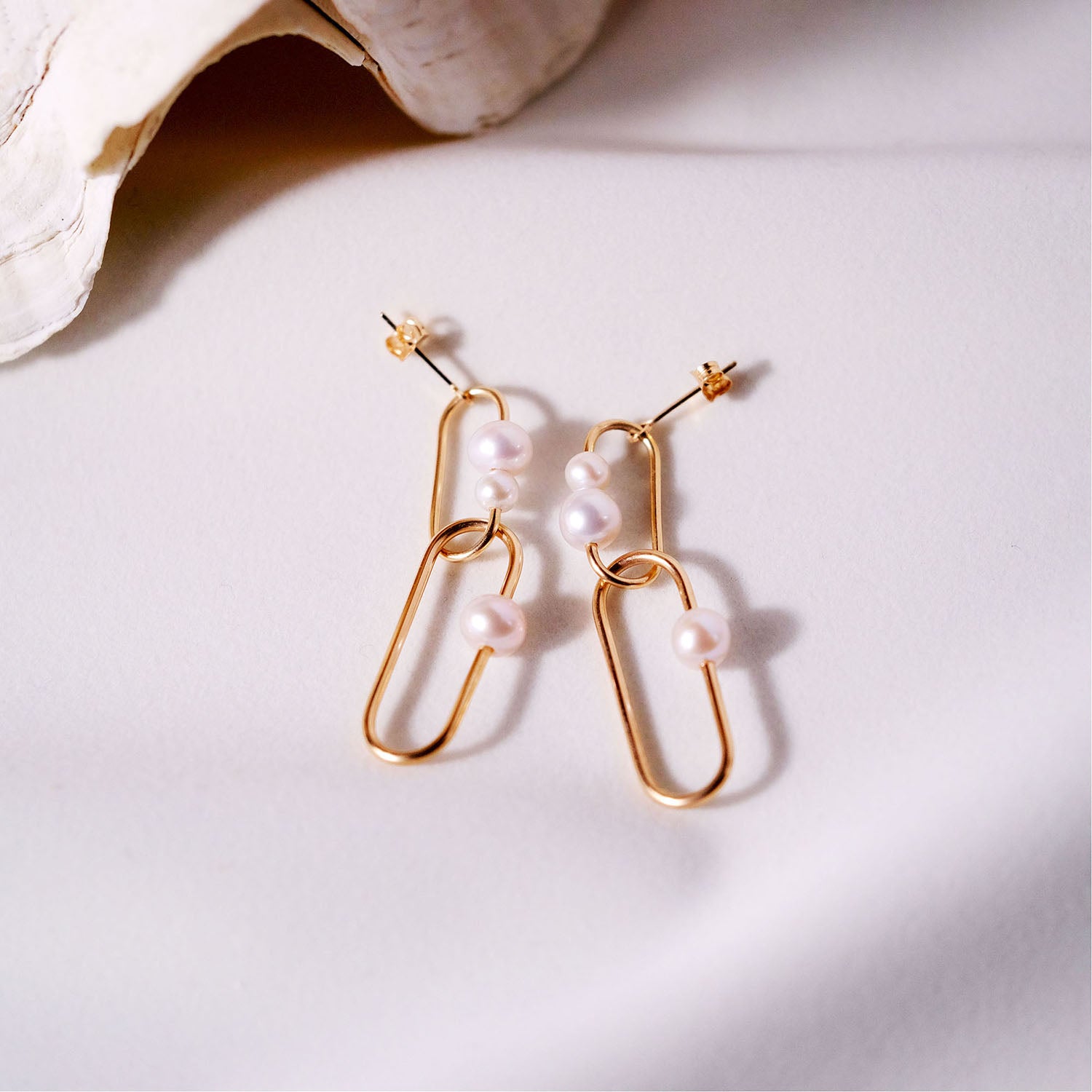 Flow Series Oval Link Earrings