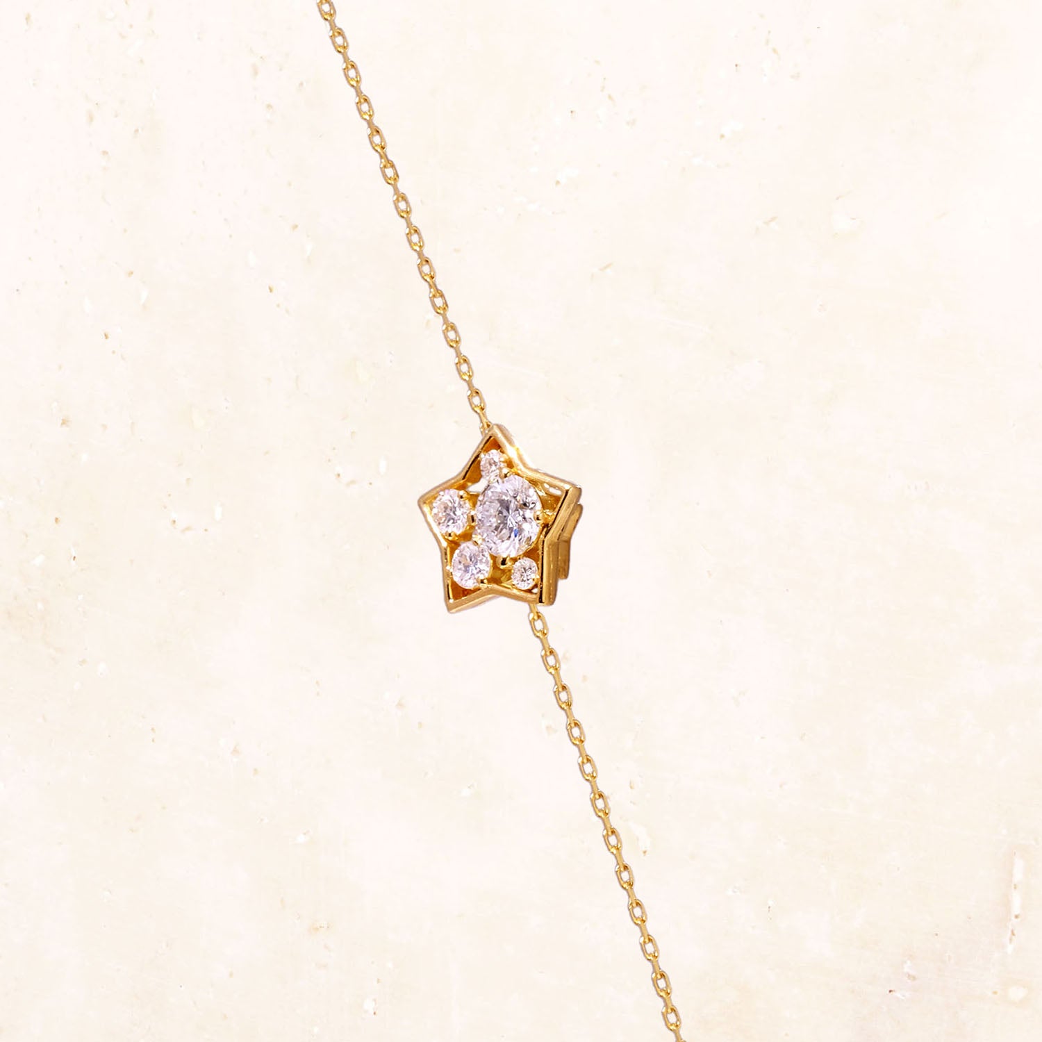 [Made to order] 18K Gold Puffy Star Bracelet 0.3ct (Lab-Grown Diamond)