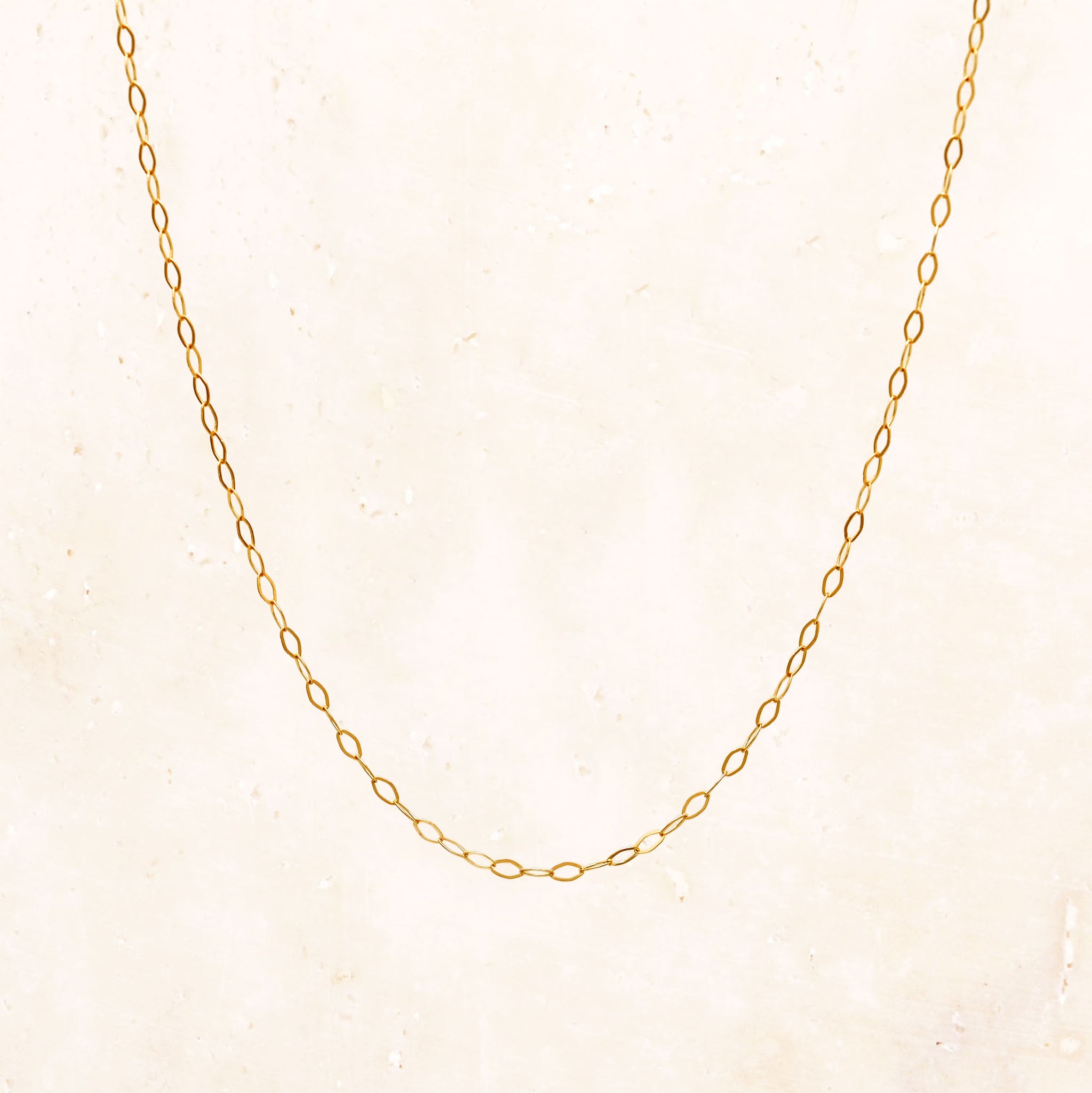 18K Gold Flat Oval Chain Necklace 45cm