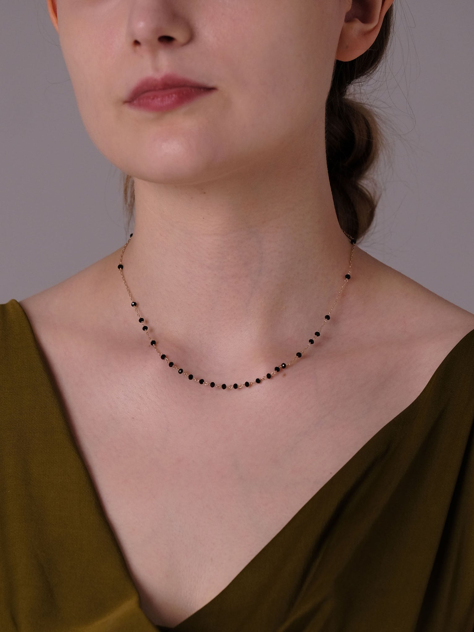 黑尖晶石裝飾短鏈