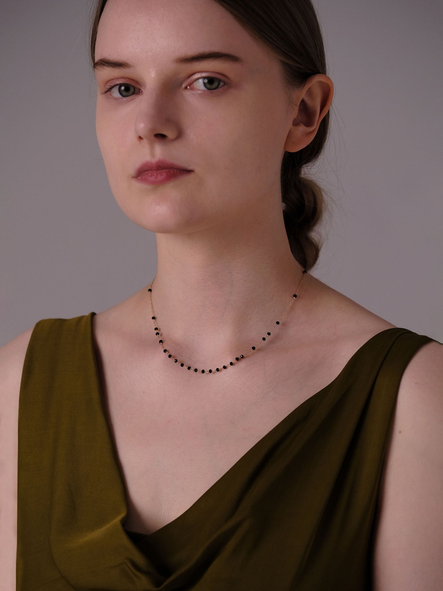 黑尖晶石裝飾短鏈