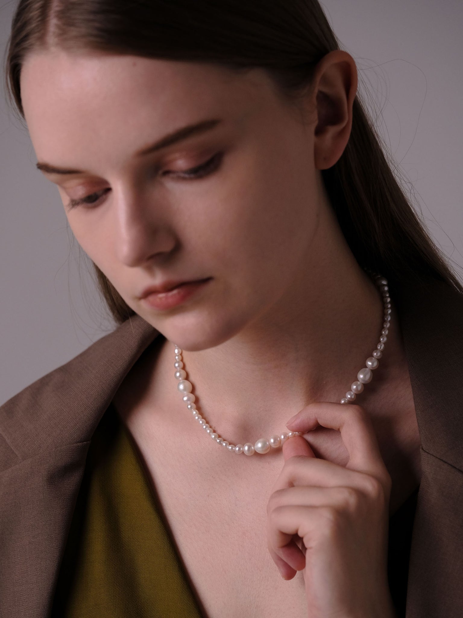 Aria Short Pearl Necklace