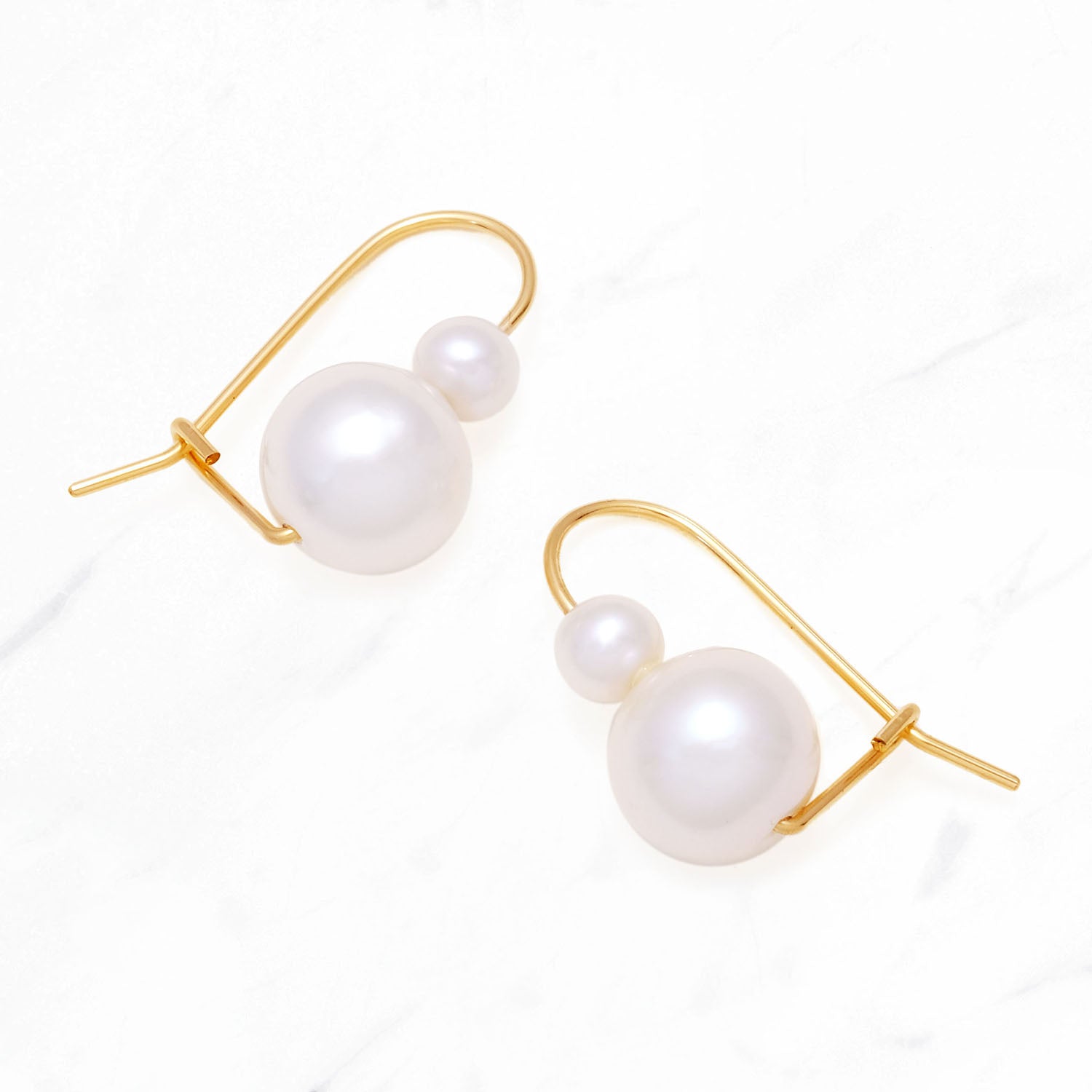 Bonbon Earrings (Pearl)