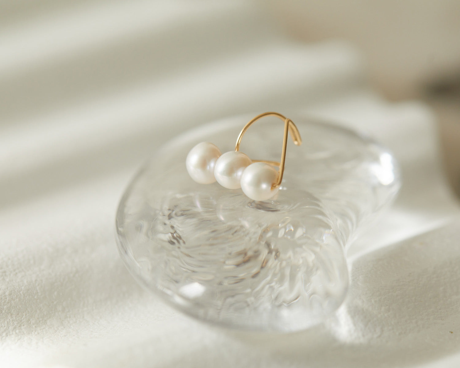 Trio Pearl Earcuff