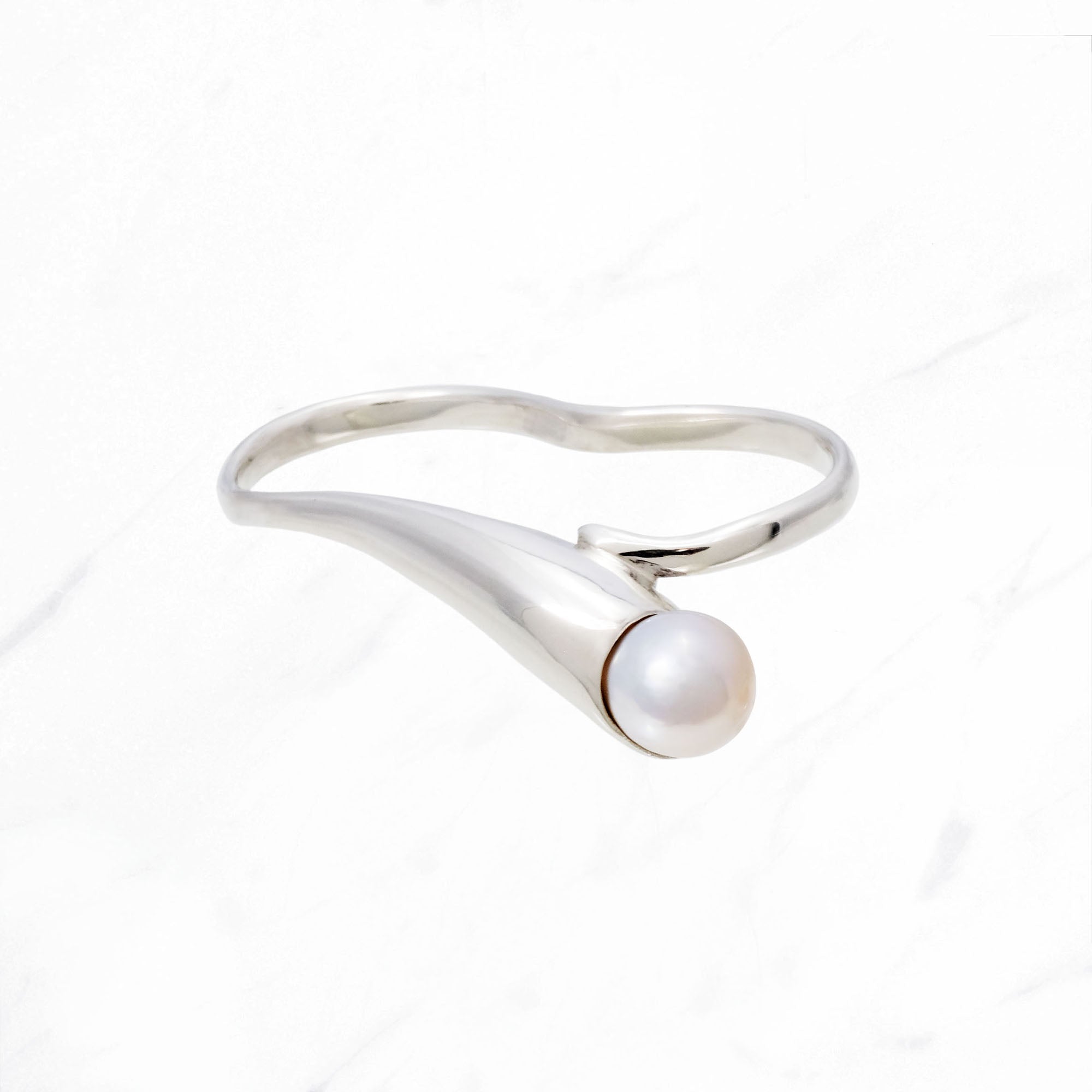 SILVER Calla Double Finger Pearl Ring