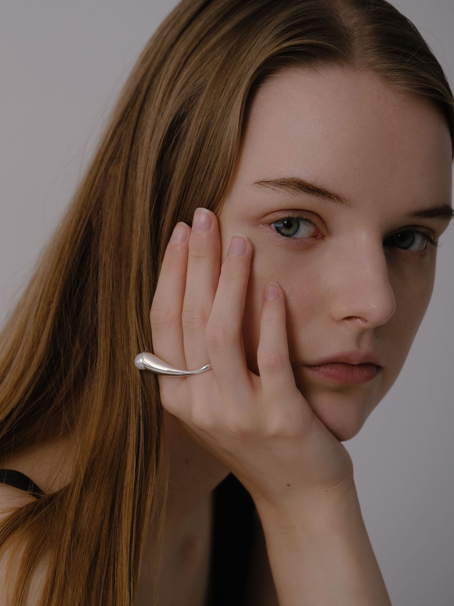 SILVER Calla Double Finger Pearl Ring