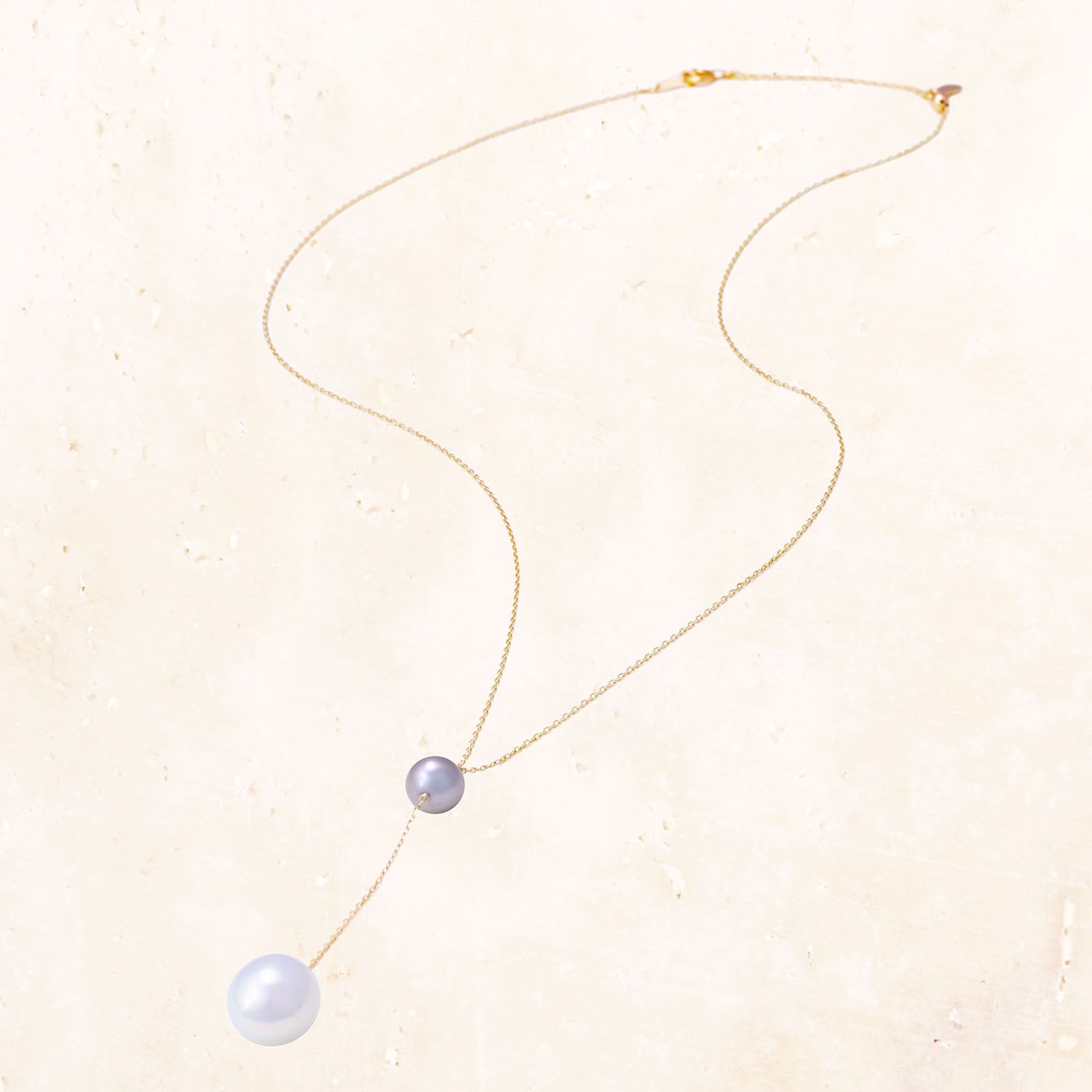 10K Gold Floating Pearl Necklace (Gray)