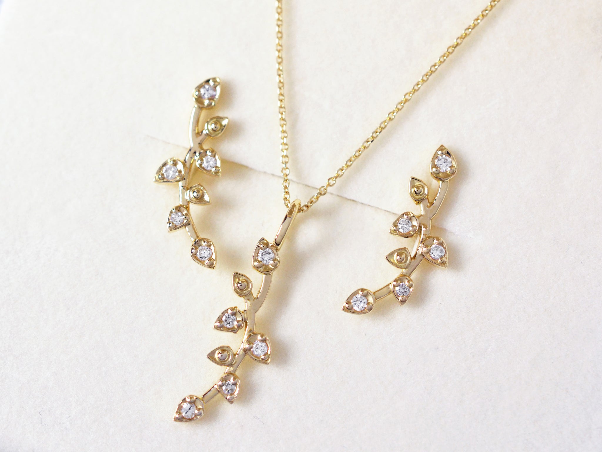 18K Diamond Twig Leaves Charms and Chain Necklace Set